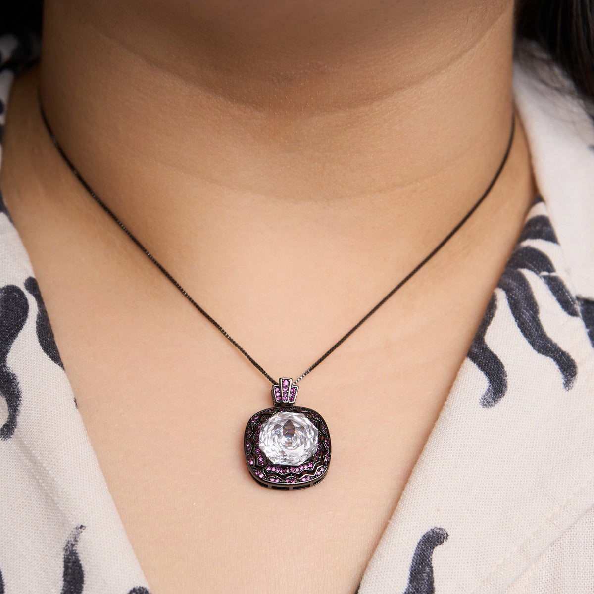 Amoret Pendant