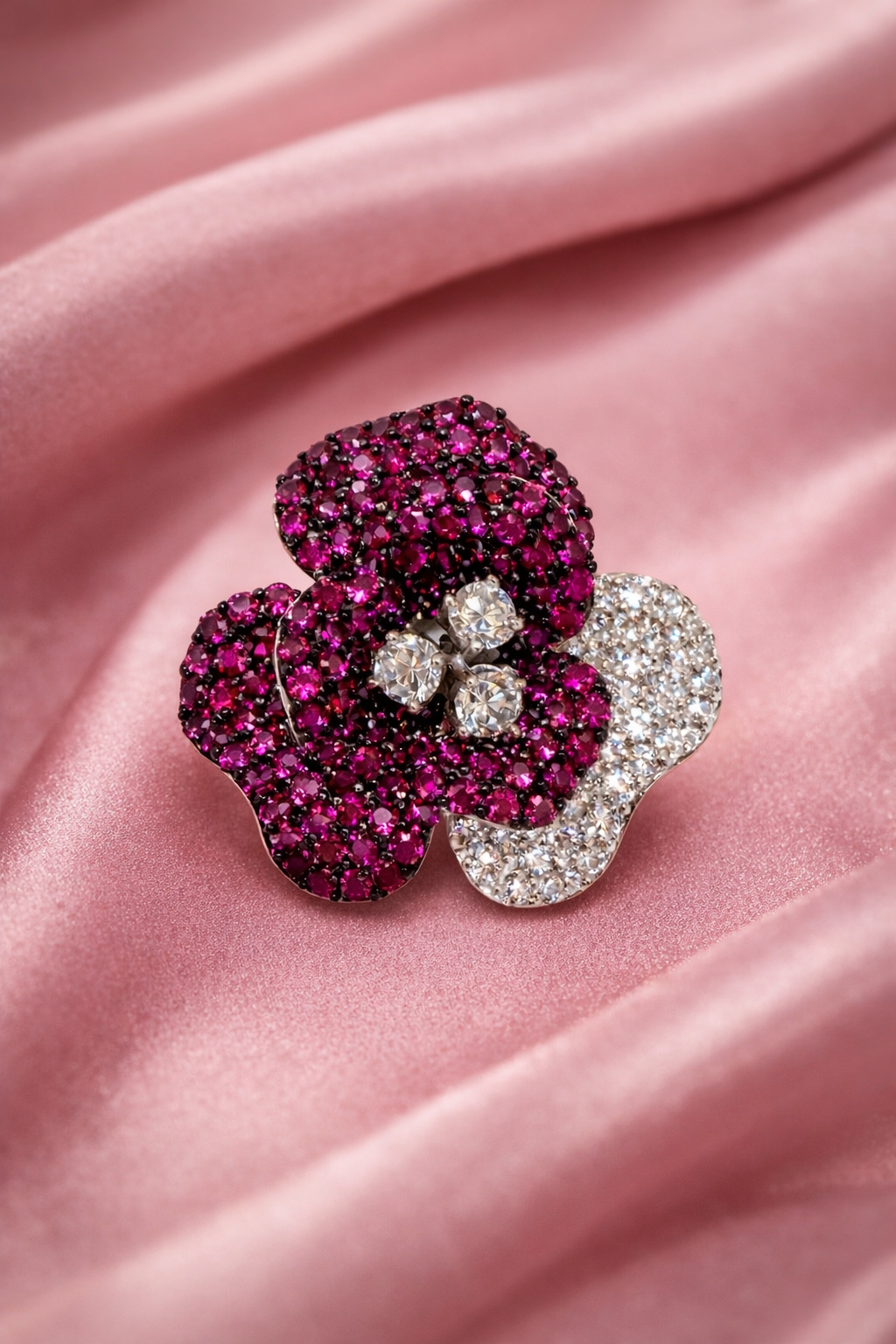 Bloom Convertible Brooch Pendant