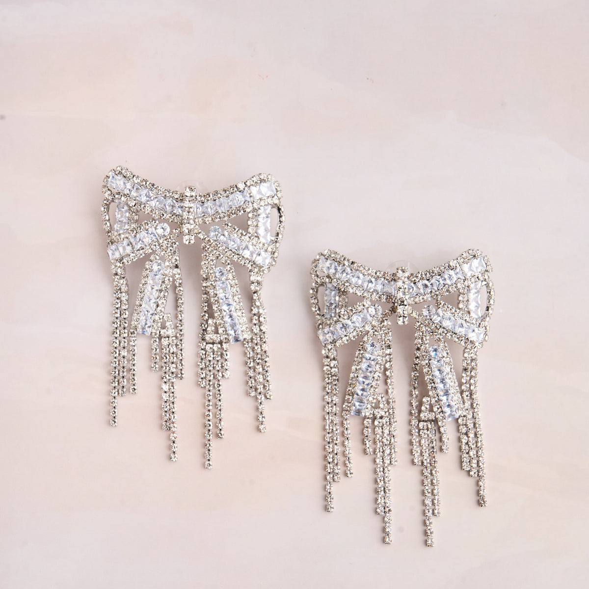 Bow Line Rhine Earrings