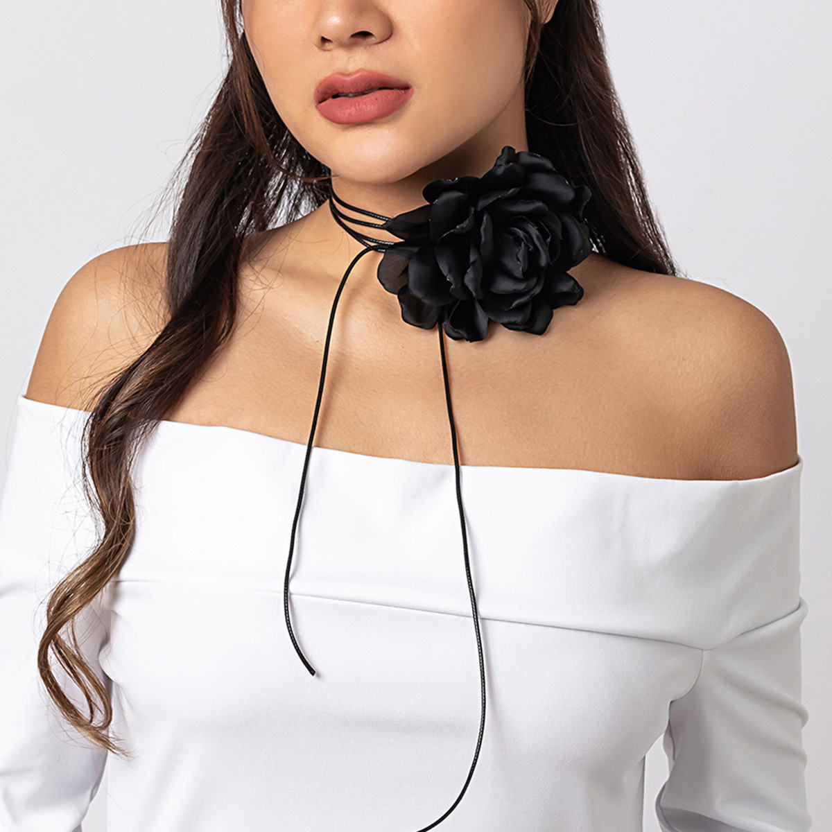 Lux Flower Choker