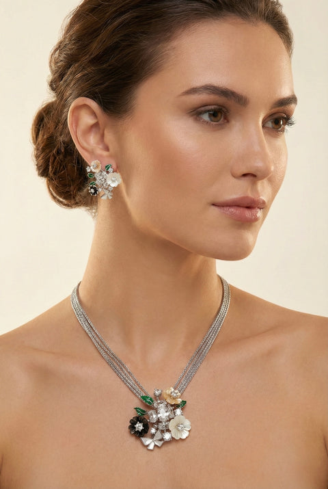 Pendant set