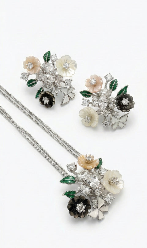 Pendant set