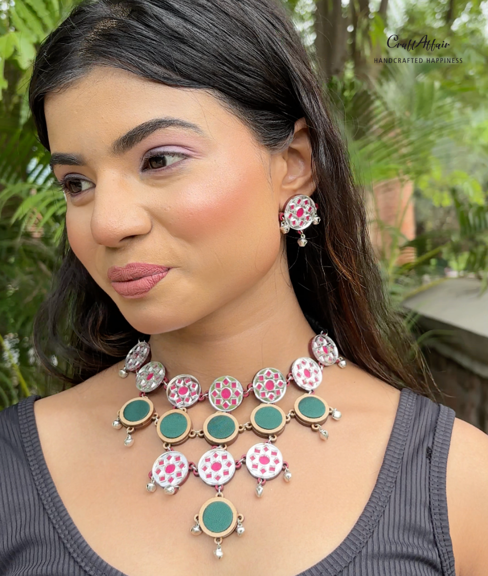 Nirja Necklace Set