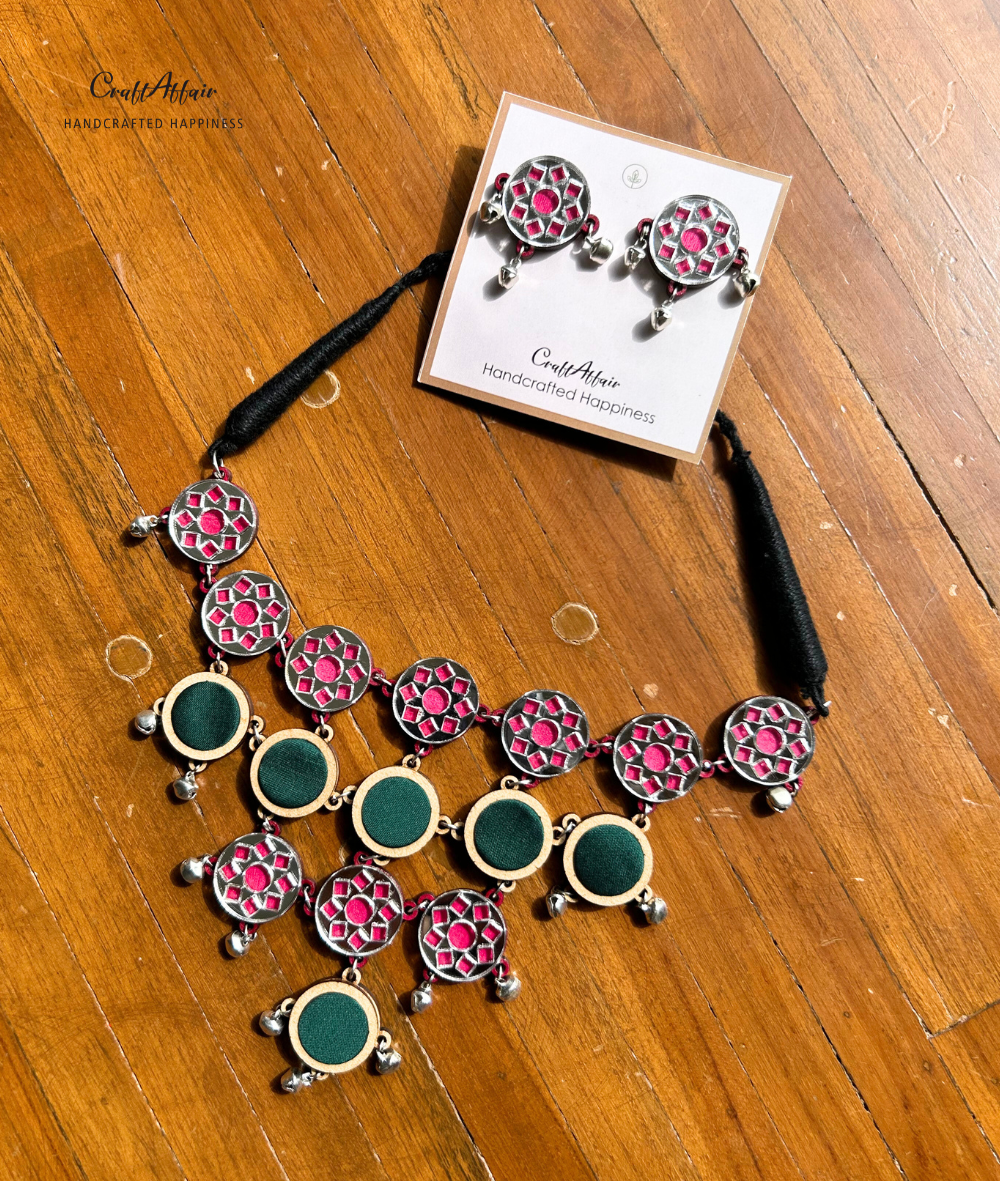 Nirja Necklace Set