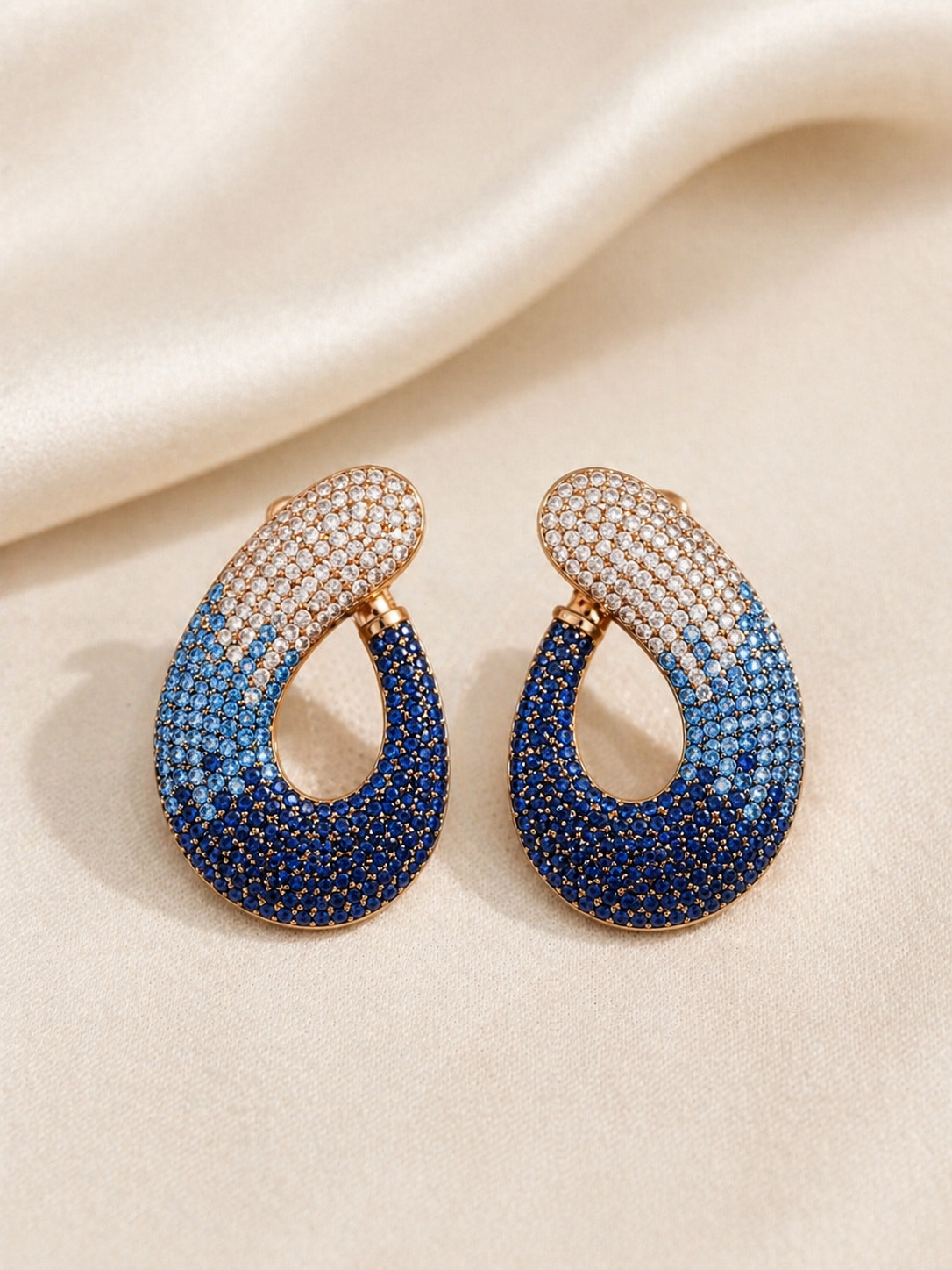 Ocean Ombre Oval Hoops
