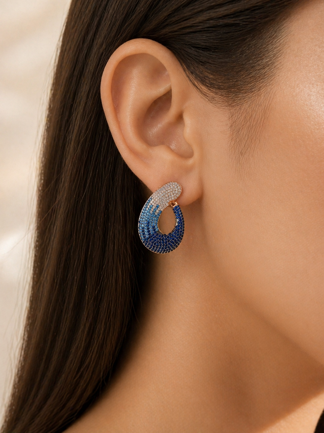 Ocean Ombre Oval Hoops
