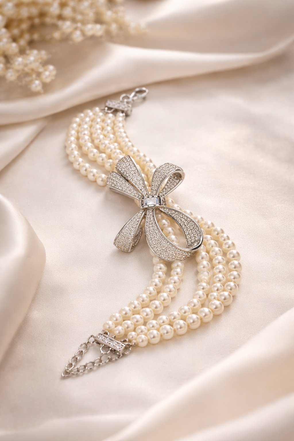Pearl Cascade Bow Bracelet