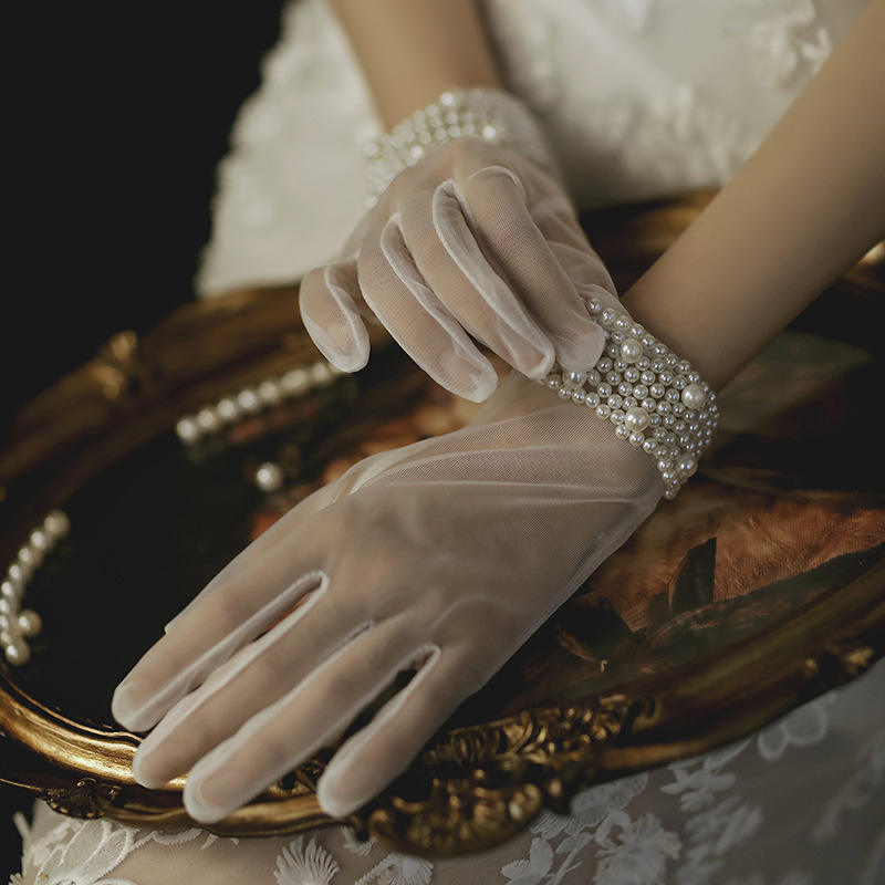 Pearl Mesh Gloves
