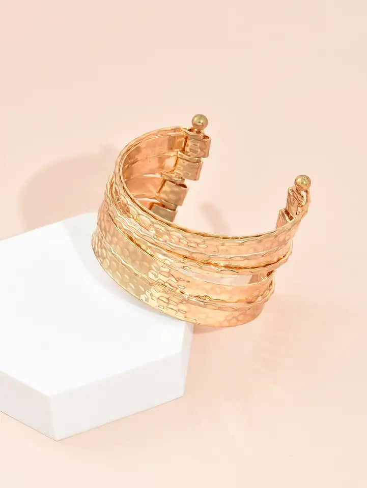 Wavy Breezy Gold Bracelet